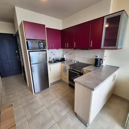 Atlas On The Water - * 루트라키