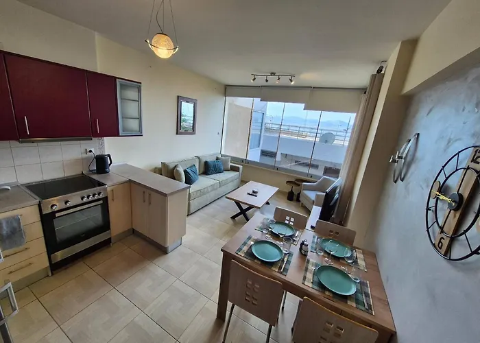 Atlas On The Water - アパート ルートラキ